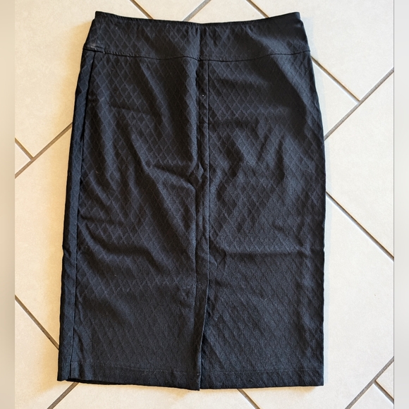 Soho Apparel Black Pencil Skirt Size Medium - Picture 3 of 8